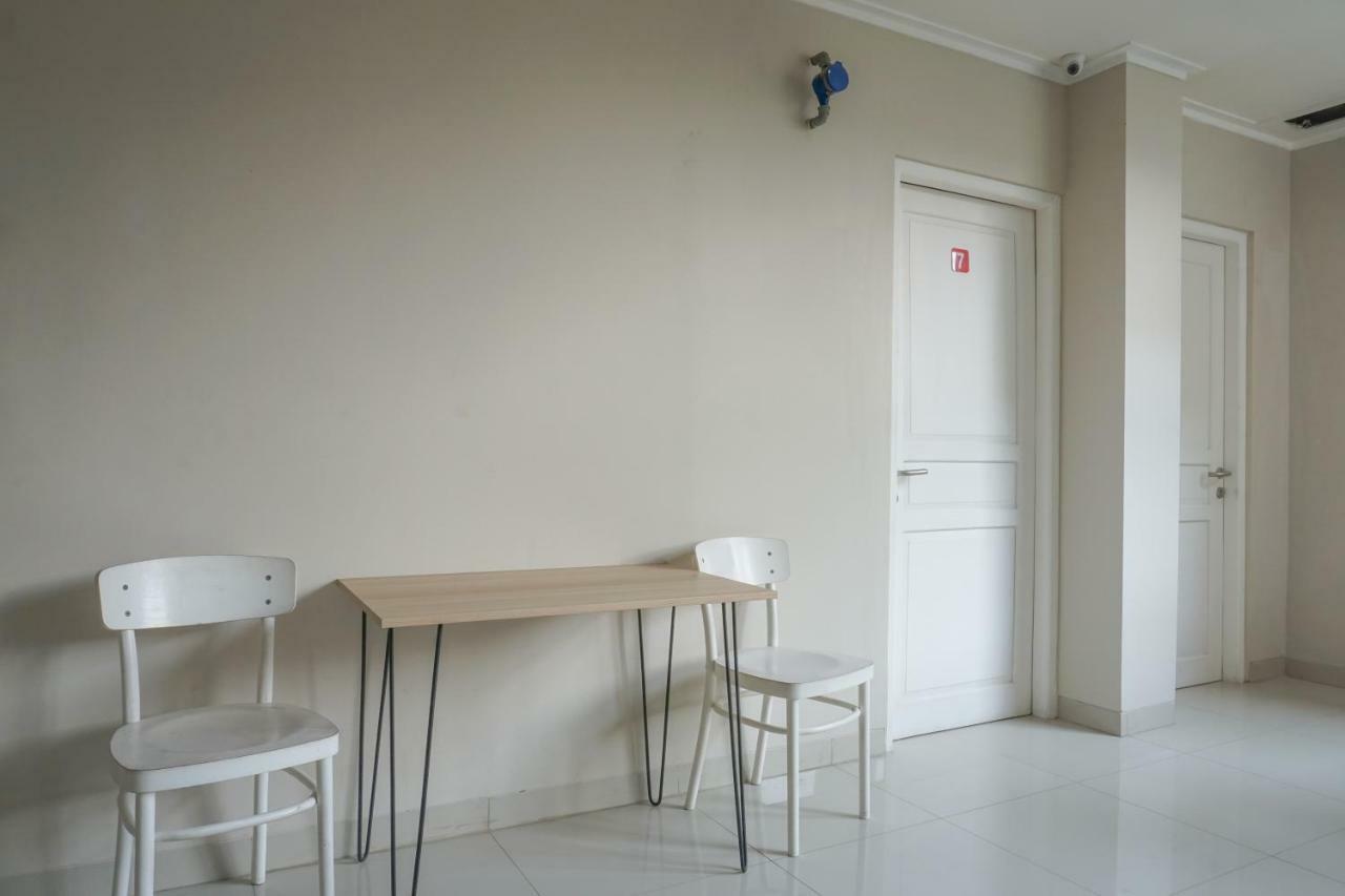 Residences By Reddoorz Near Mt Haryono - Minimum Stay 7 Days 자카르타 외부 사진
